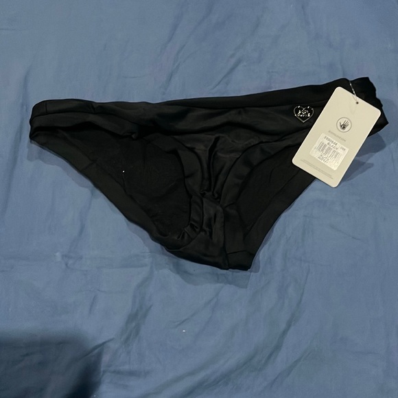 Body Glove Other - BRAND NEW WITH LINER BODY GLOVE SWIM BOTTOM BLK XL